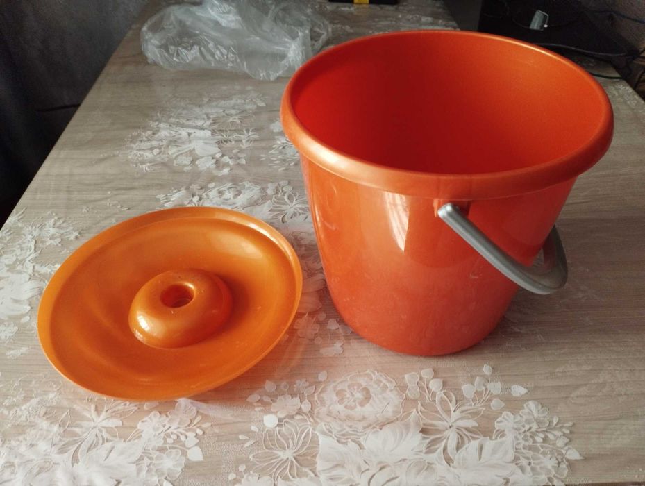 Ведро с крышкой (5 л)