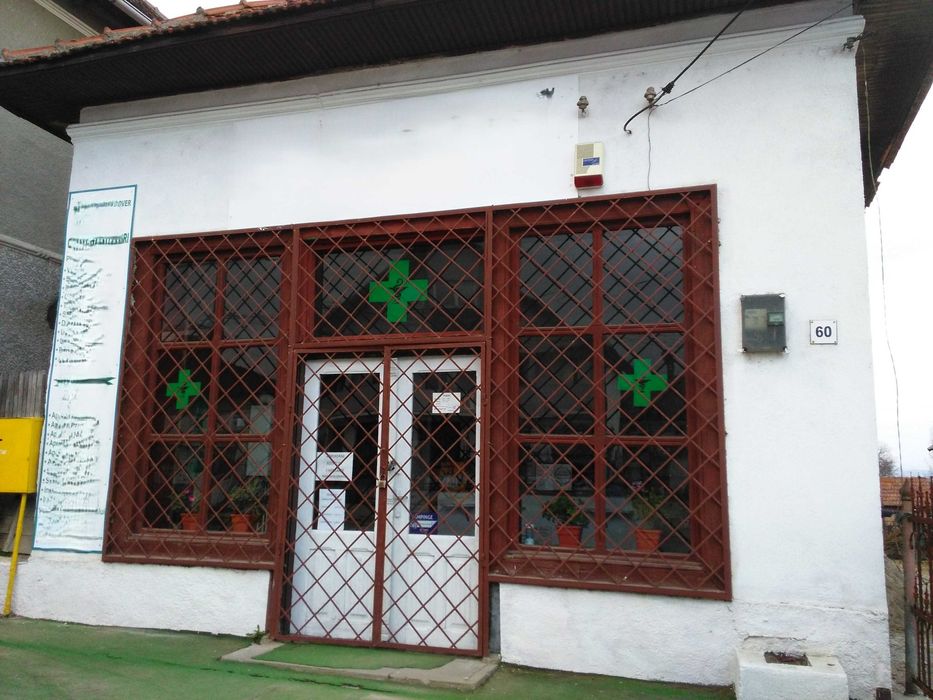 Casa de vânzare , central