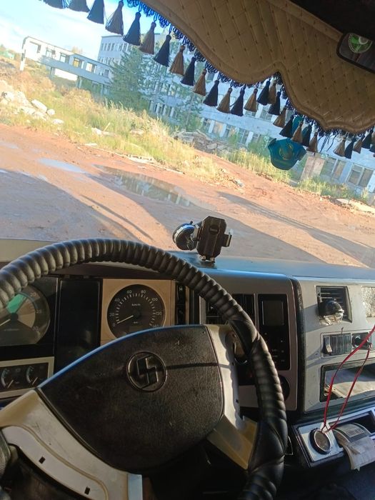 Продам шахман F 2000