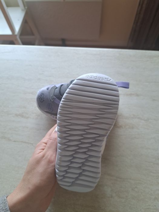 Детски обувки Adidas 23.5