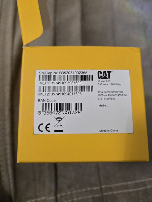 CAT B35 Мобилен телефон.