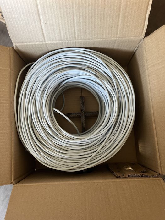 Ютп UTP Cat 5е интернет кабель для видеокамер и интернета