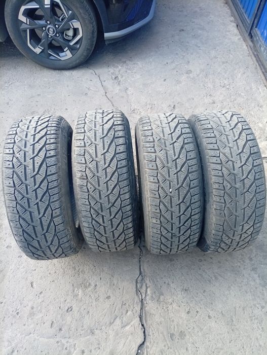 Продам резину 17