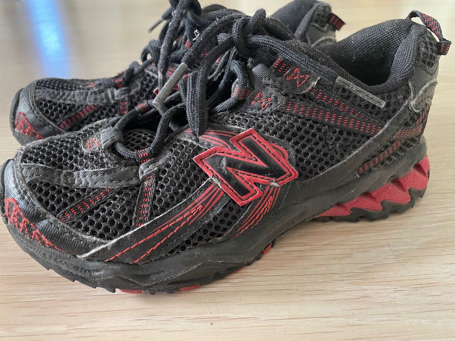 Lot 2 perechi pantofi sport Adidas și New Balance mar 31 32