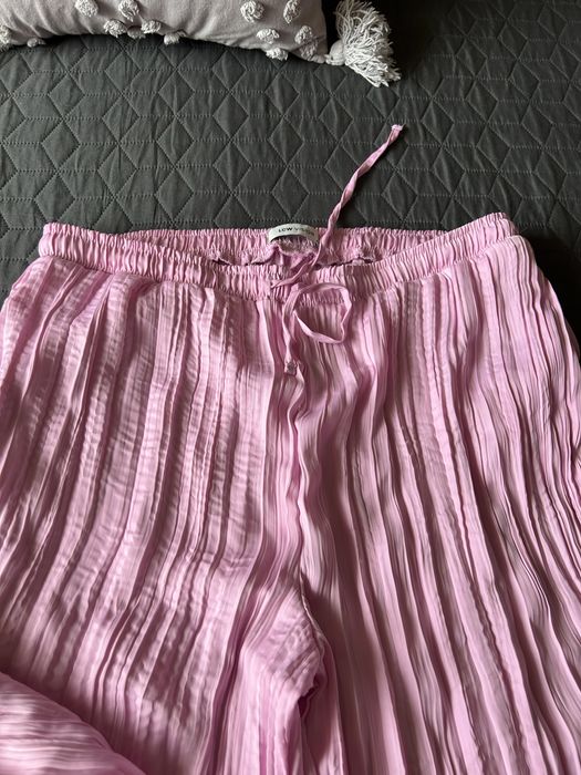 Модерен комплект в розово