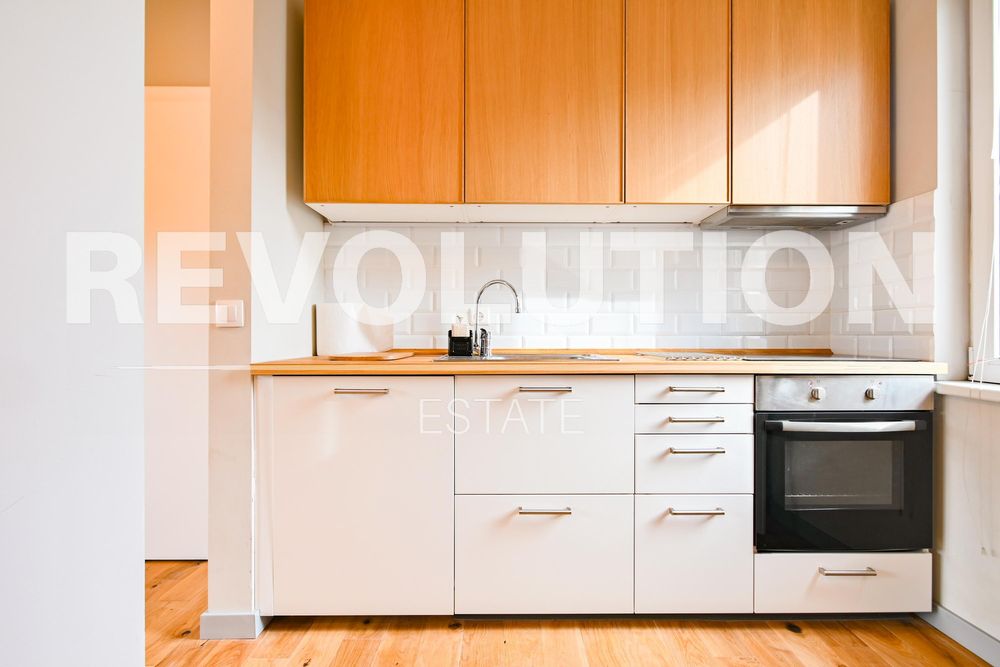 Дава се под наем Тристаен апартамент в София, Младост 4 - 120 кв.м за 900 € - Снимка #3