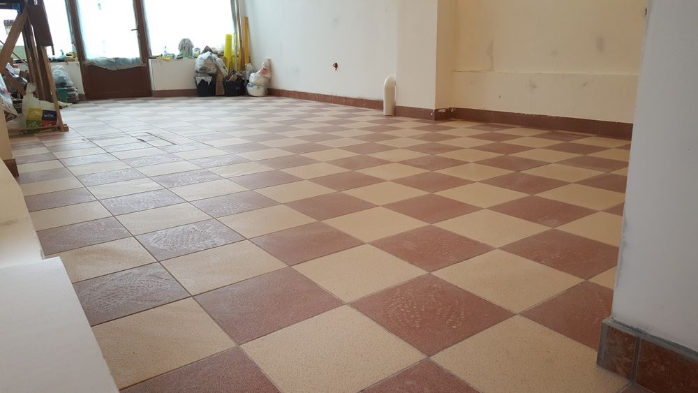 Spațiu Comercial 50 mp, Vad Stradal, la 100 m de Spitalul Judetean