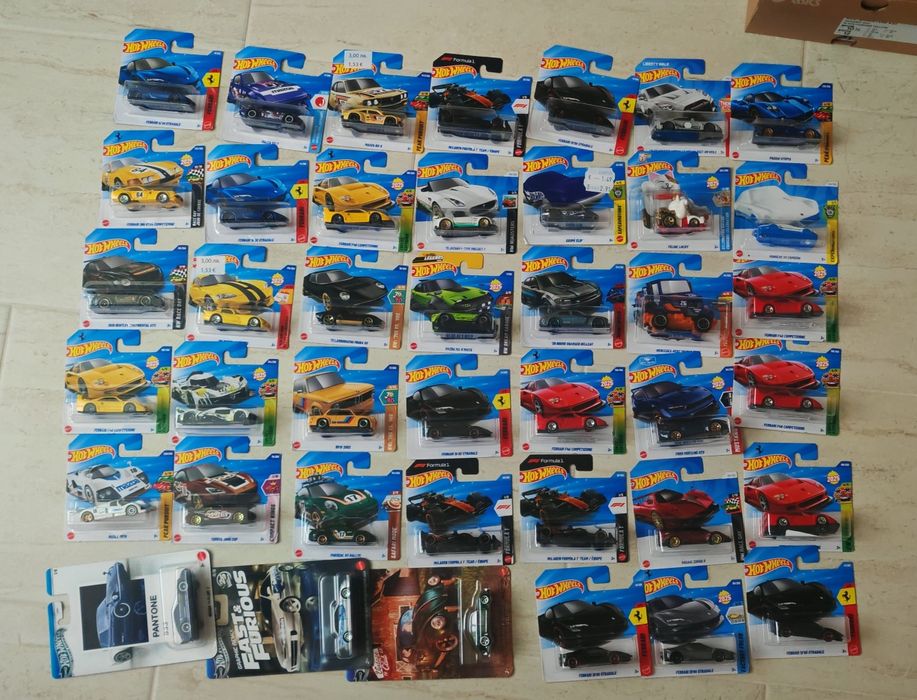 Колички hot wheels и matchbox