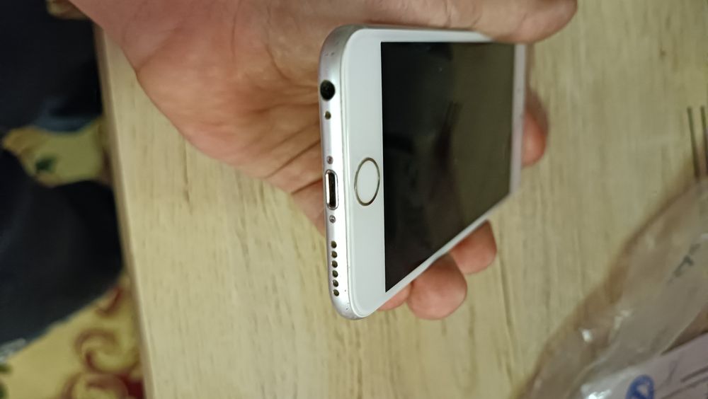 iPhone 6s.       128gb