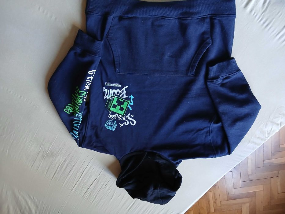 Дрехи за момче 146см - яке, суитчъри,дънки