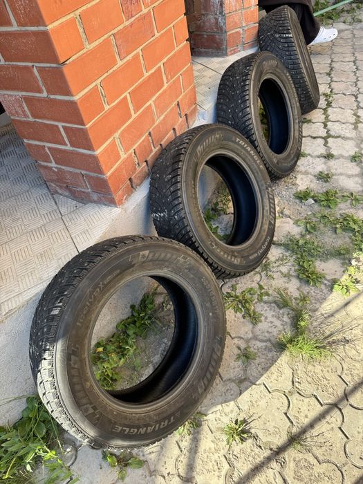 Комплект TRIANGLE ICE LYNX 235 - 65 - R17 шипы