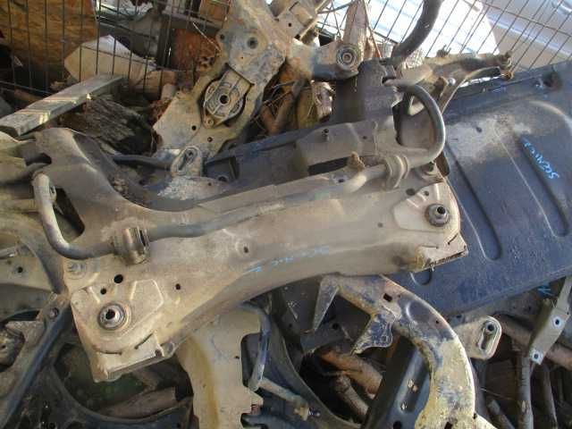 Jug cadru traversa motor RENAULT SCENIC 2 an 2006 motor 1,5 DCI