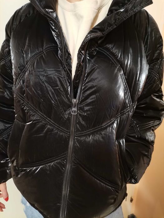 НОВО  елегантно  дамско яке тип "лачено"