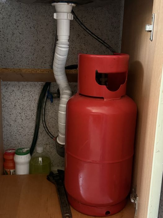 Продам газ балон