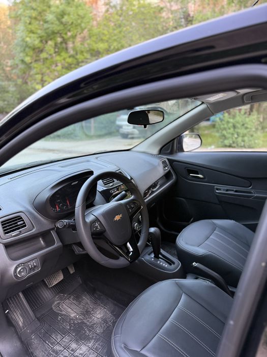Chevrolet Cobalt 2026 — 4