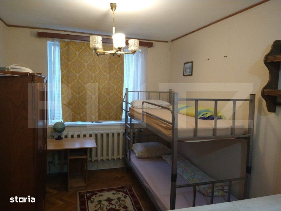 Casa individuala de inchiriat, cu 5 camere, 250 mp, zona Cetate