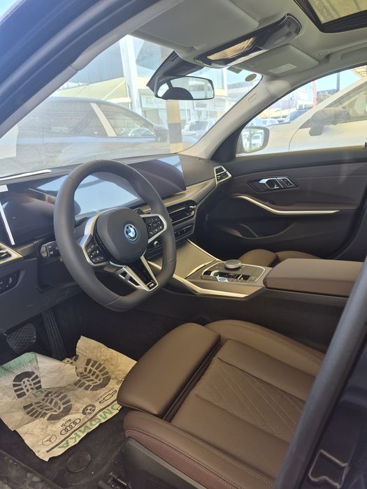 Bmw i3 35L 2025 rest