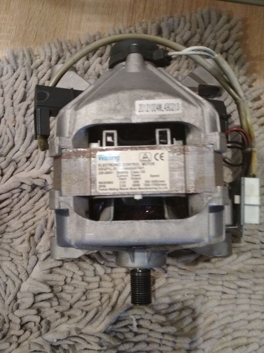 Двигатель электрический