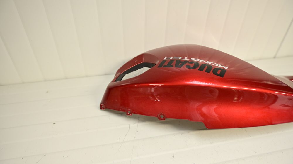 Ducati Monster 696 796 2008 2013 Carena dreapta rezervor benzina