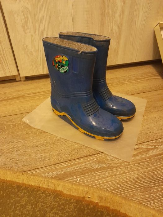 Продам резиновый сапоги