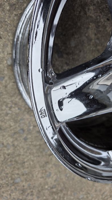 Оригинални 16" Chevrolet Camaro 1997 5x120.65 8j ET55 / 70.3 mm.