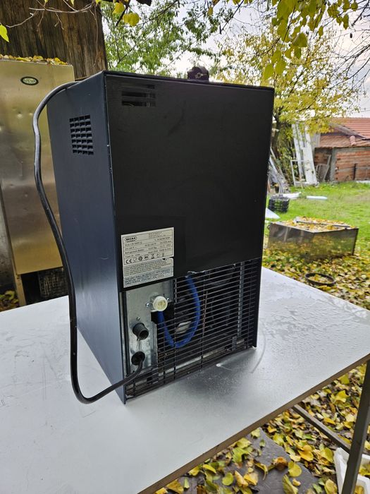 Ледогенератор на бучка 20кг.  Цена 550лв.