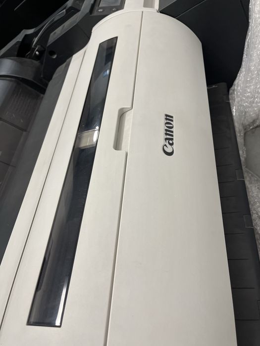 Продам широкоформатный принтер (плоттер) Canon