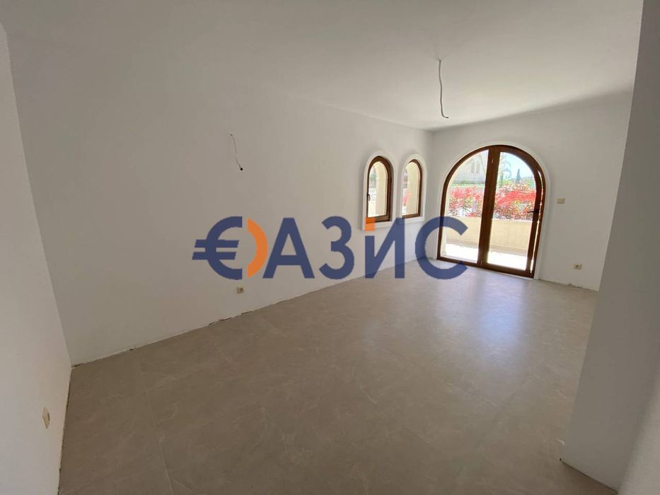 Продава се Двустаен апартамент в с. Кошарица, Област Бургас - 57 кв.м за 698 €/кв.м - Снимка #12