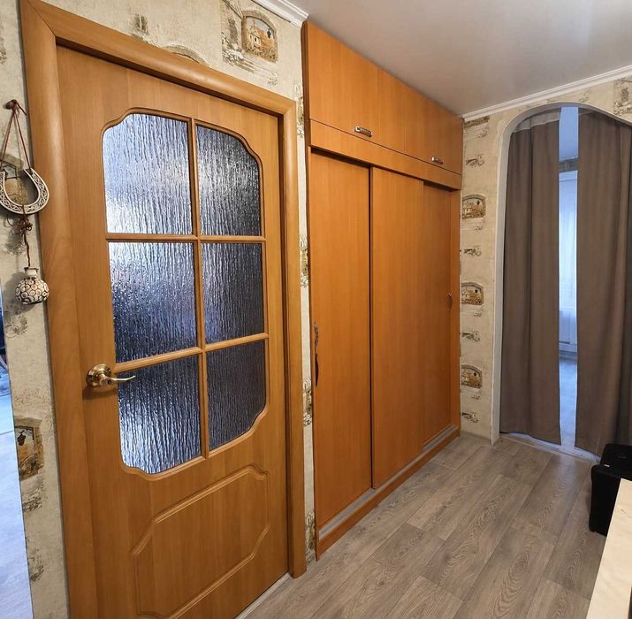 Продам 2х ком квартиру район Центр
