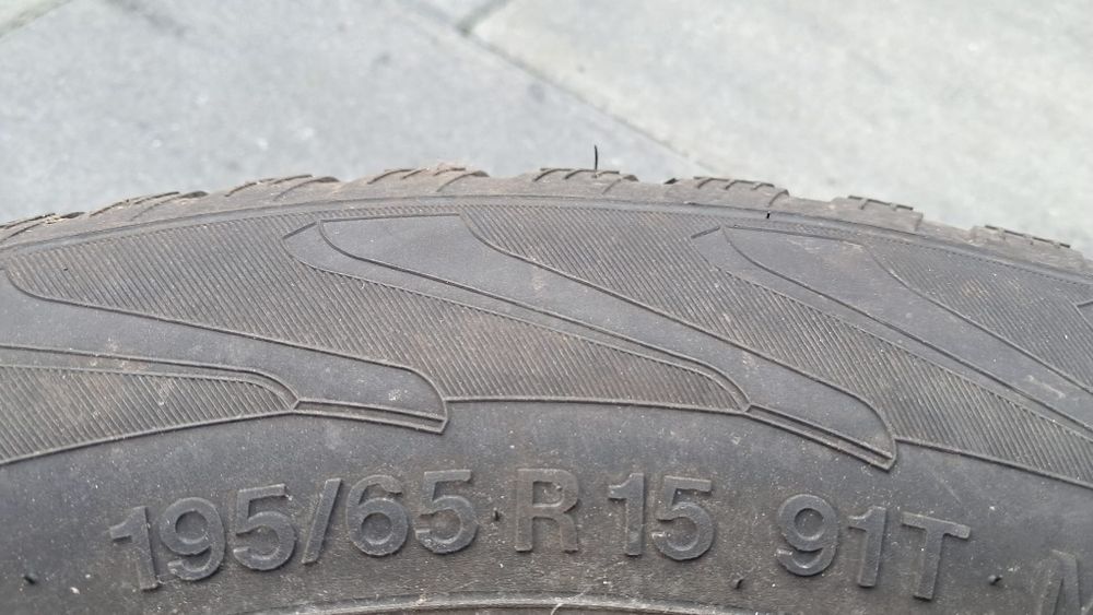 Cauciucuri de iarnă 195/65/15Vredestein