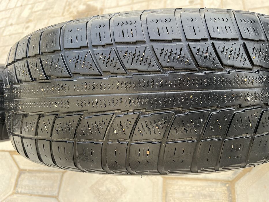 Покрышка 215/60/17