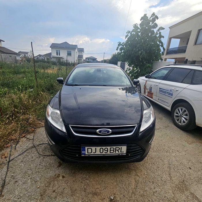 Vand Ford Mondeo 2012,3300 negociabil