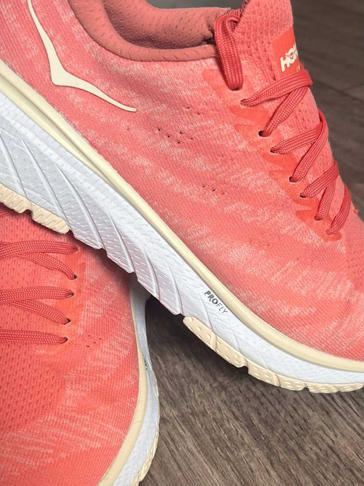 Маратонки Hoka Cavu 3 (розови)