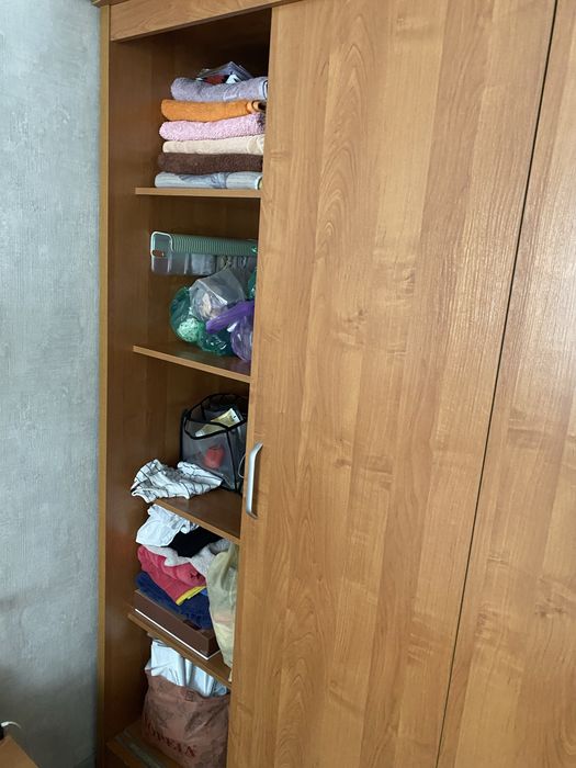 Продам шкаф в спальню