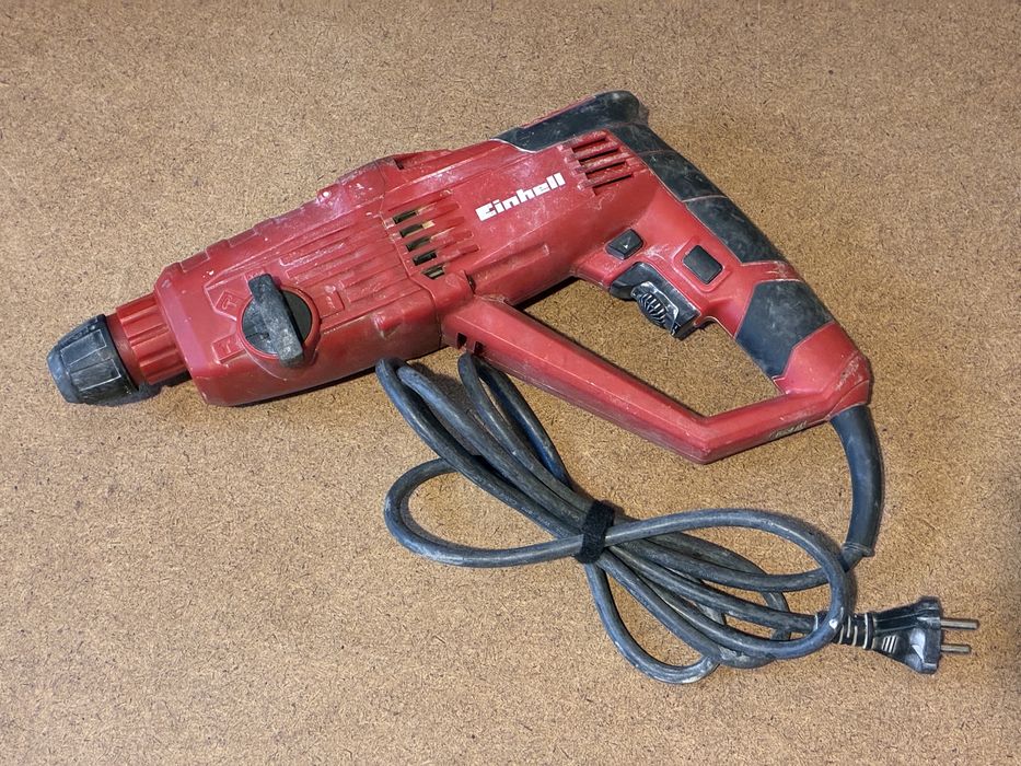 Продавам перфоратори - сервизирани, всички функции работят