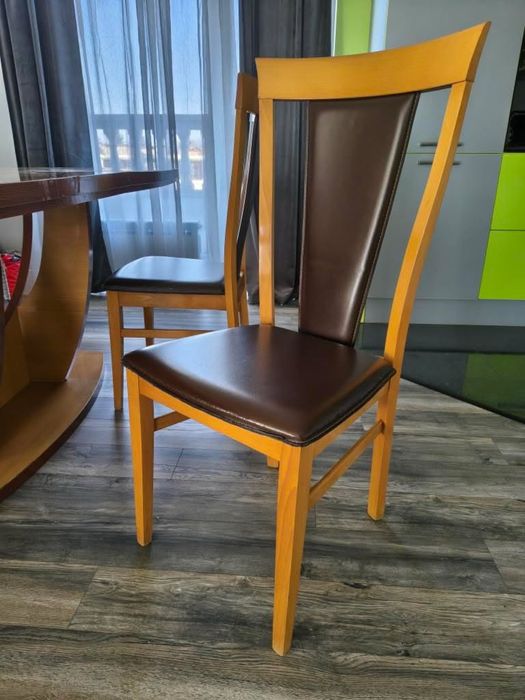 Трапезна маса с 4 стола