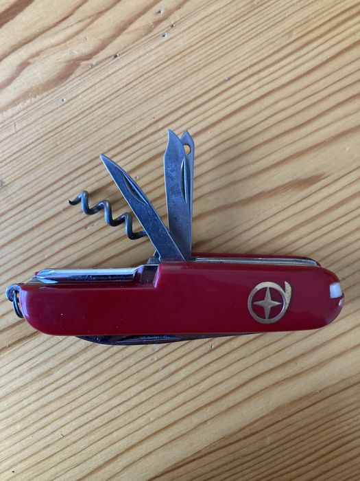 Многофункционална ножка