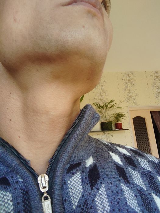 Машинка для бритья бороды Polaris"