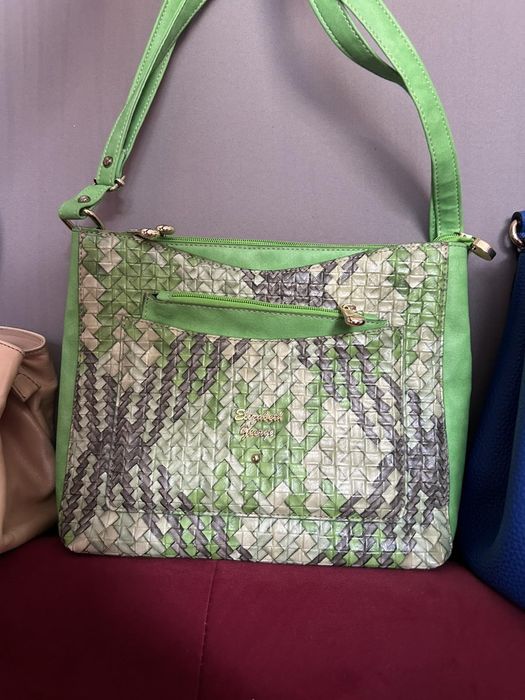 Дамски чанти нови