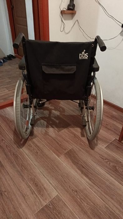 Инвалидное кресло