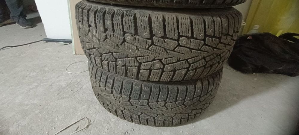 Продам шины для машины