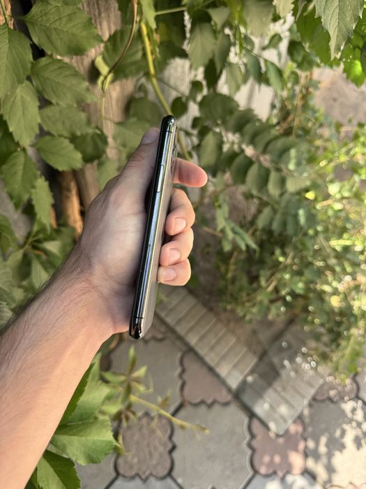 Продам Телефон Айфон 11 Pro 256Gb