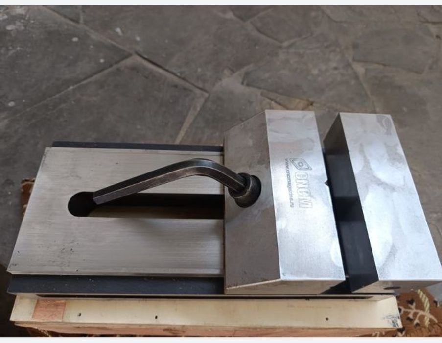 Тиски прецизионные