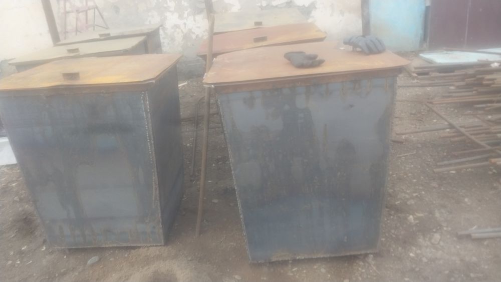 Продам мусорный бак