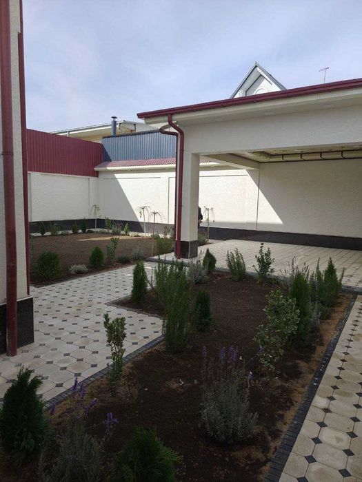 Продается свой 2х этажный Евро Дом. 3 сотки .Лимонарий.