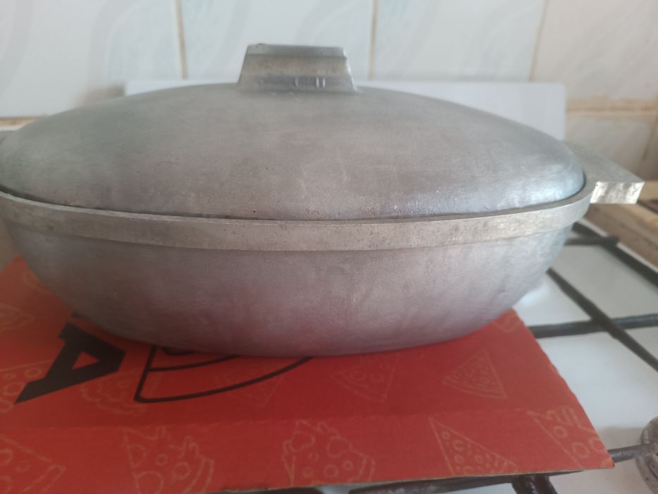 Продам утятницу небольшую