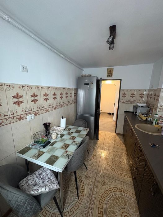Apartament 2 camere de închiriat
