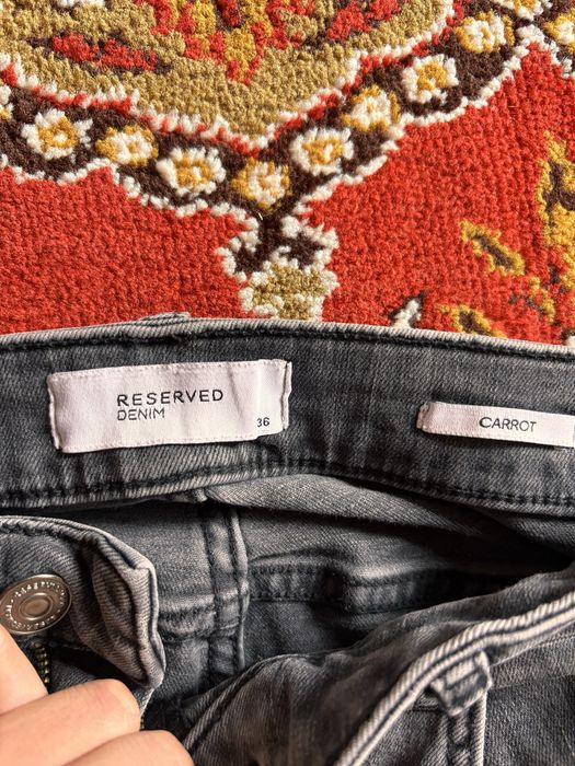 Blugi rupti Reserved