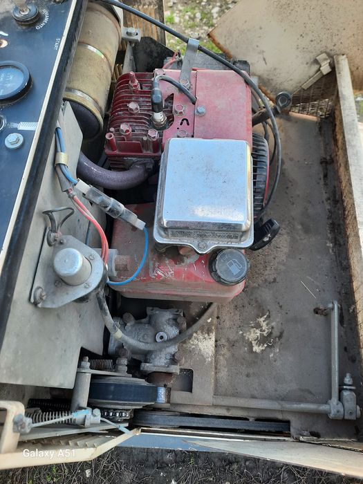 Моторна метачна машина. Професионална.