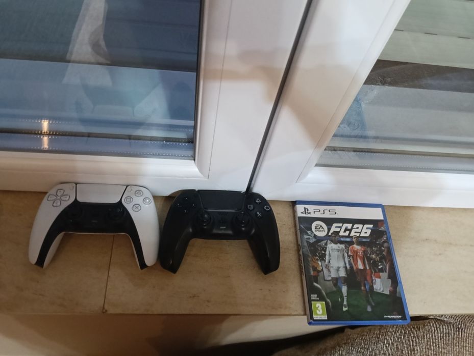 Playstation 5 2 джойстика бонус игра Fc26
